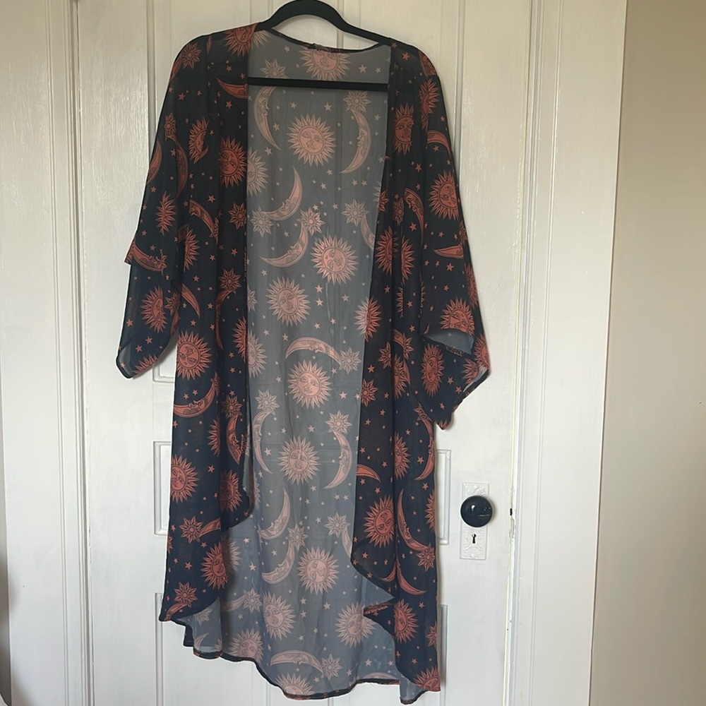 Super cute thin cover-up!